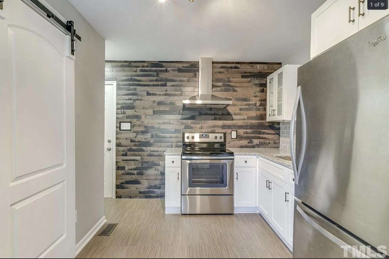 Foto principal - 1523 Chapel Hill Rd