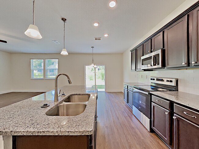Building Photo - 8619 Highfield Ave