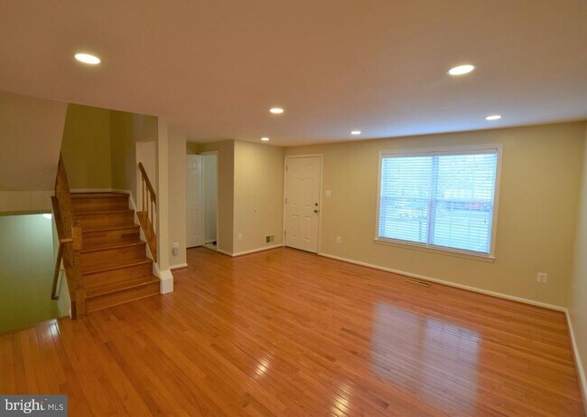 Foto del edificio - 6605 Briarleigh Way