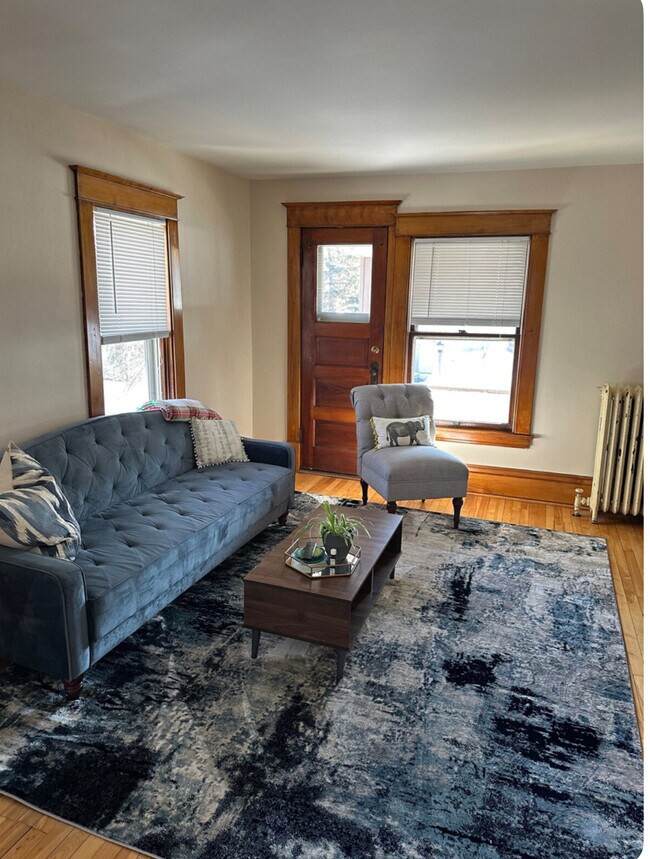 Área de estar principal - 205 George St W