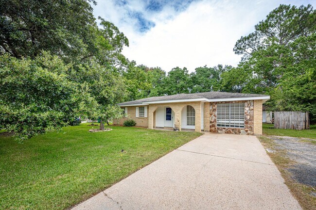 Foto del edificio - 2840 Gardendale Ave