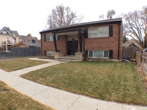 Building Photo - 370 E Sherman Ave