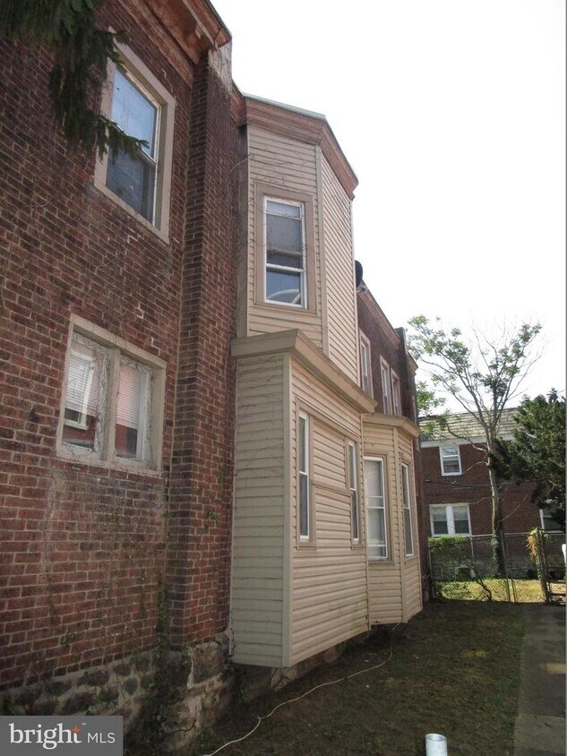 902 W Duncannon Ave, Philadelphia, PA 19141 House Rental in