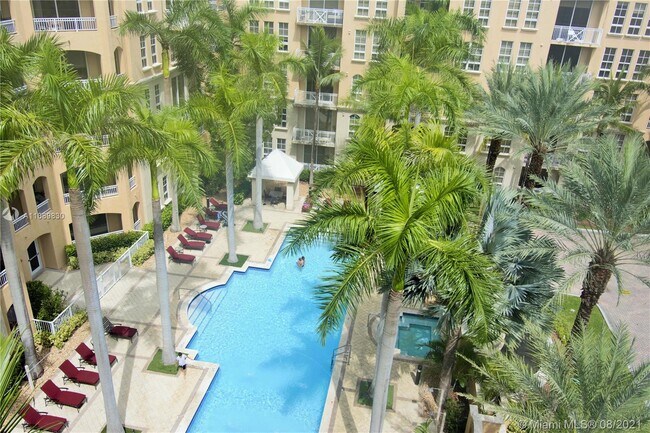 Foto del edificio - 3001 NE 185th St