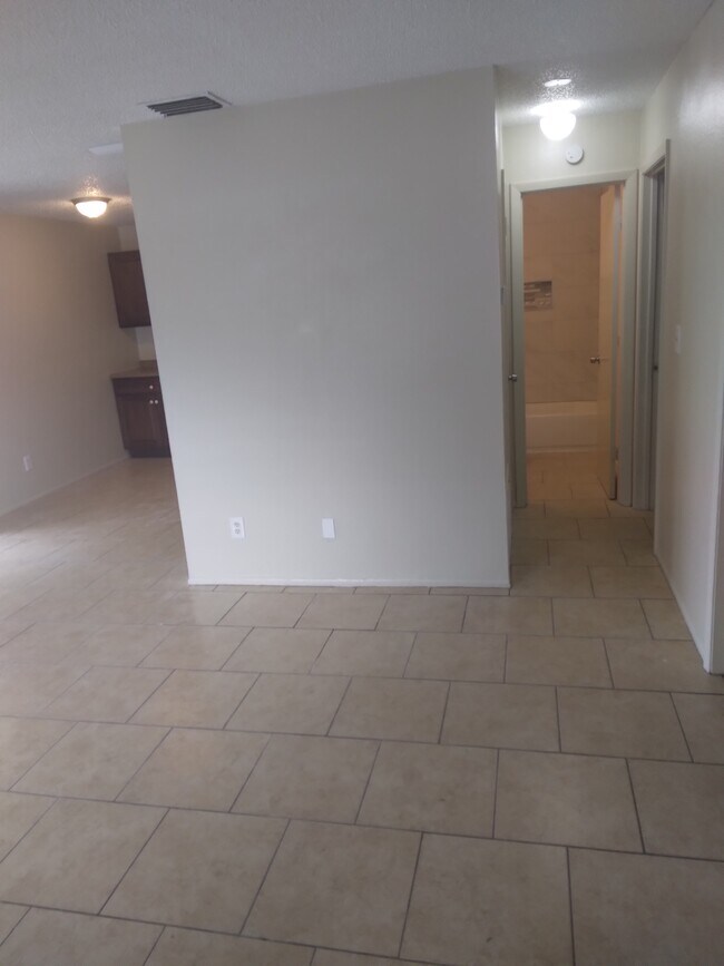Foto del edificio - 4507 67th St W