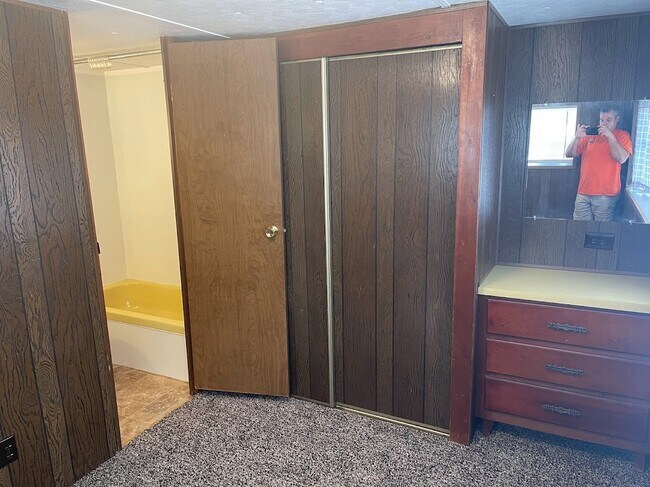 Building Photo - 2765 Pinecrest Dr