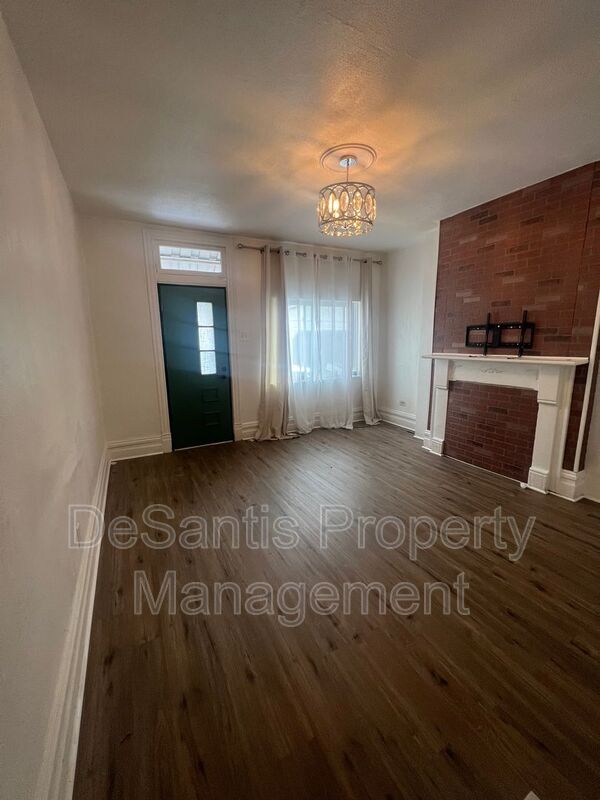 Foto del edificio - 1812 Cecil St