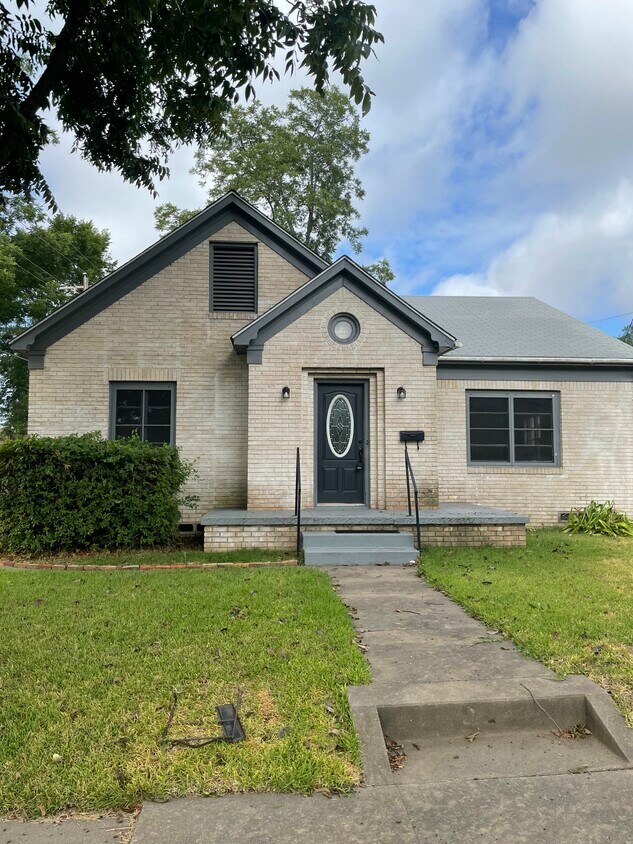 603 Austin St, Jacksonville, TX 75766 House Rental in Jacksonville