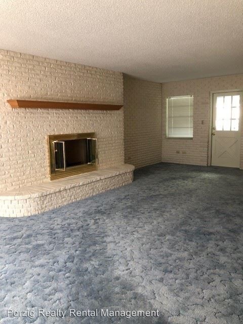 Foto del edificio - 4 br, 2 bath House - 450 Riverview Ave.