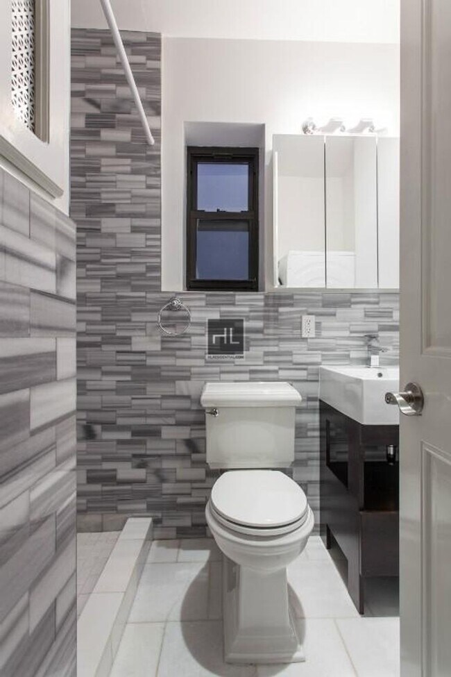 Foto del edificio - LeRoy Street