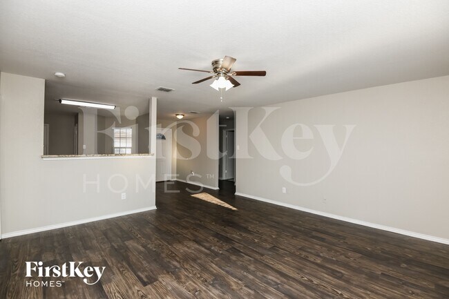 Foto del edificio - 9021 Cheswick Dr