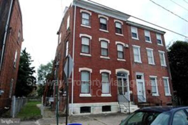 Primary Photo - 212 E Broad St