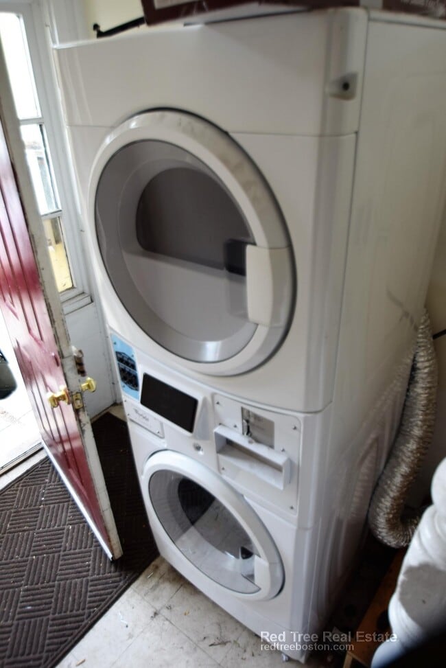 Photo - 1576 Tremont St Apartment