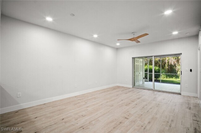 Foto del edificio - 4450 Botanical Pl Cir