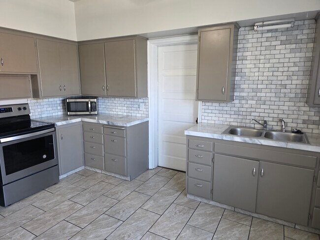 Foto del edificio - 199 N 100 W