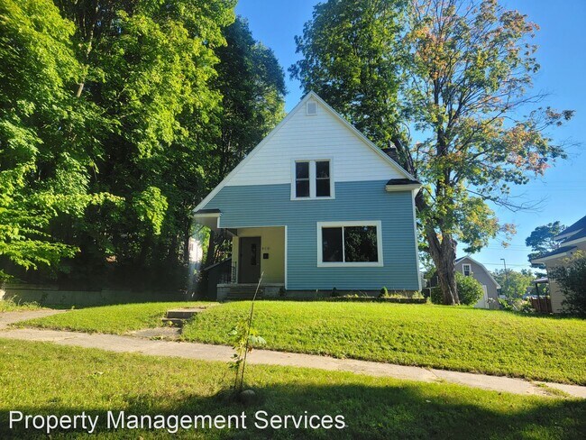 Foto del edificio - 4 br, 1.5 bath House - 510 Lincoln St