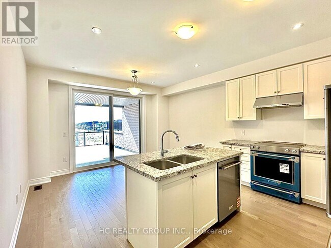 Building Photo - 561 Vine Cliff Blvd