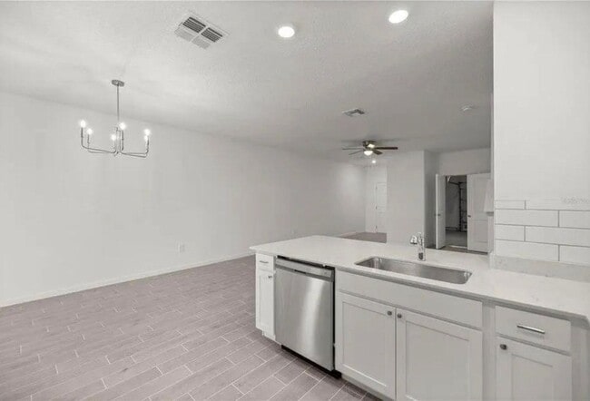 Building Photo - 3550 SE 37th Ave Rd