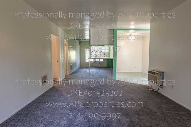 Photo - 1040 W MacArthur Blvd House