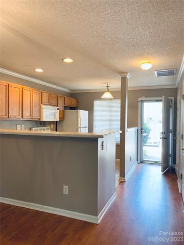 Foto del edificio - 13612 Meade Glen Ct