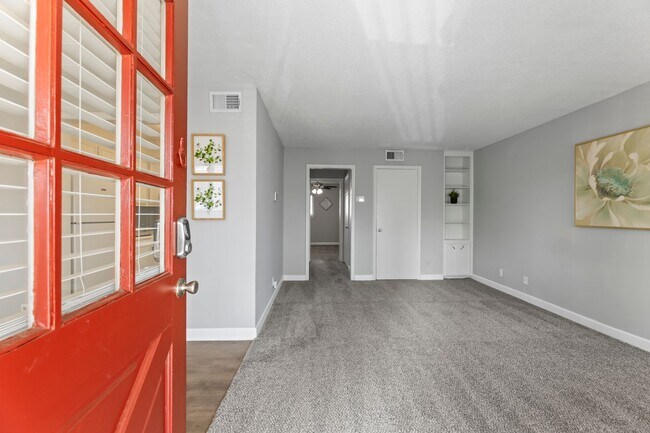 Foto del edificio - Beautiful 1 Bedroom in Brookside Area! $250 OFF Move in Special!