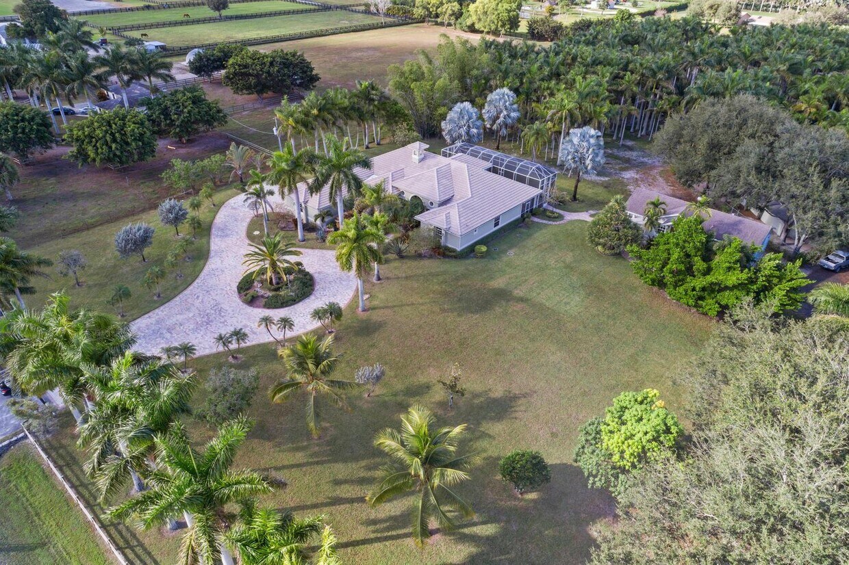 Foto principal - 16553 Norris Rd