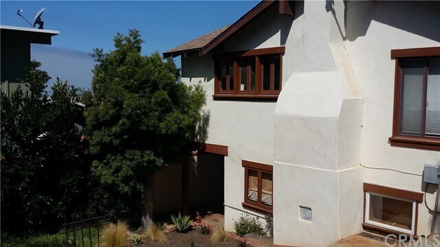 Building Photo - 31835 Hedge Ln