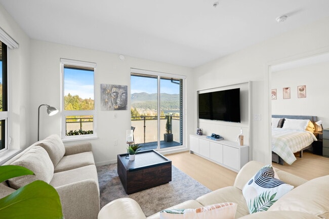 Building Photo - 2015 St. Johns St