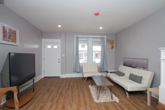 Foto del edificio - 3843 N Bouvier St