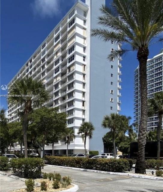 Foto del edificio - 1865 79th Street Causeway