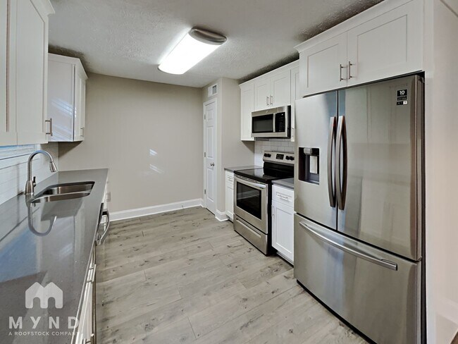 Building Photo - 5493 Orchard Ct
