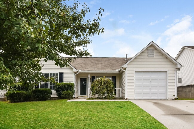 Building Photo - 508 Village Cir