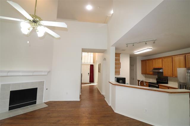 Foto del edificio - 821 Green Pond Dr