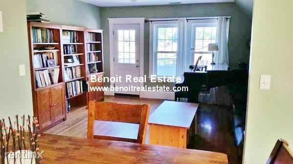 Primary Photo - 49 White St