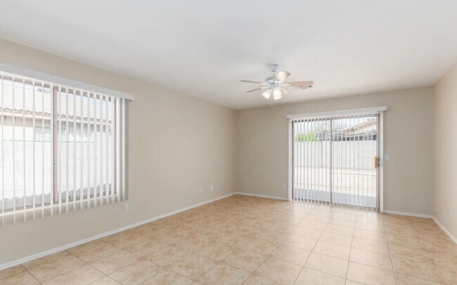 Foto del edificio - 6214 W Southgate St
