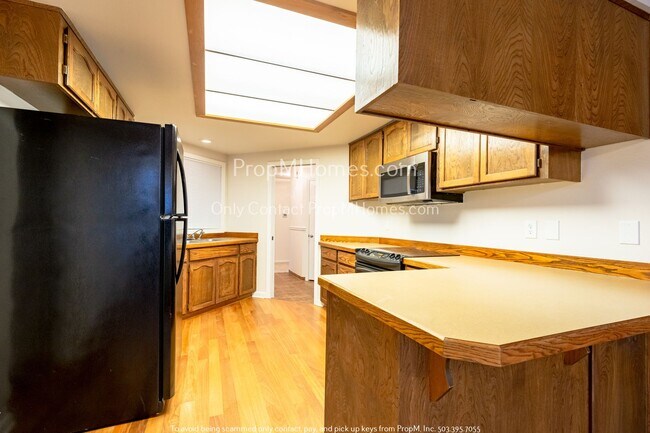 Foto del edificio - Three Bedroom Plus Bonus In West Linn - Sunset!