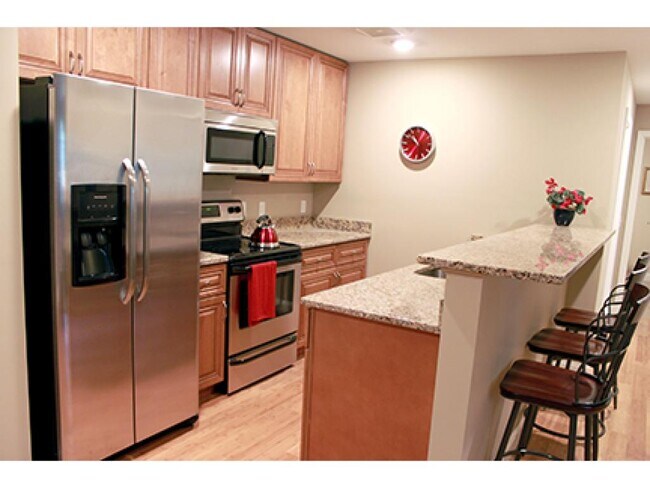 Building Photo - 67 Provencal Rd