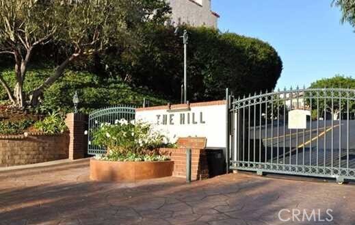 Foto del edificio - 2 Hilltop Cir