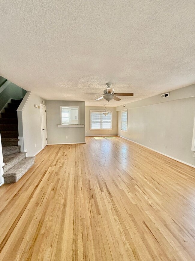 Building Photo - 2306 Bergen Ct