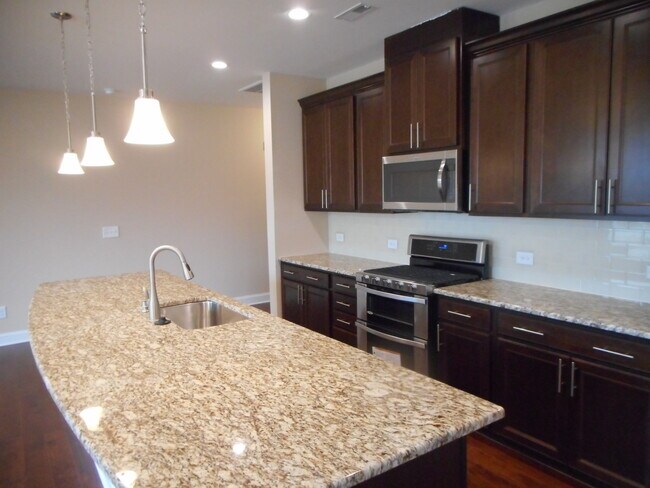 Building Photo - 406 Boscawen Ln