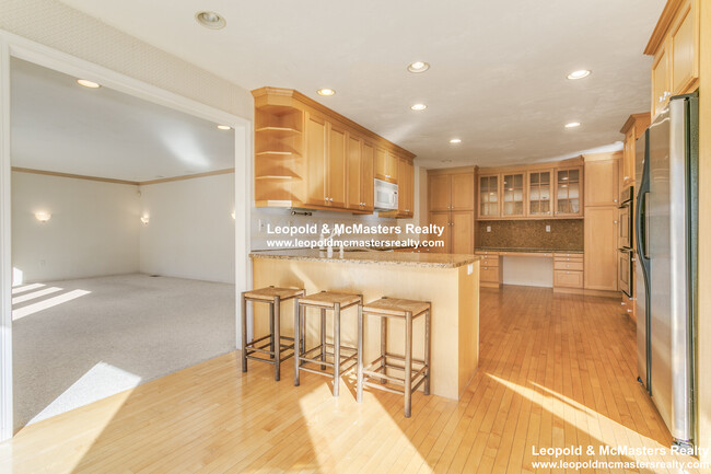 Foto del edificio - 9 Reservoir Ridge Rd