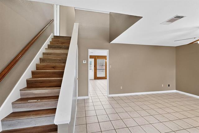 Building Photo - 2532 Beau Dr