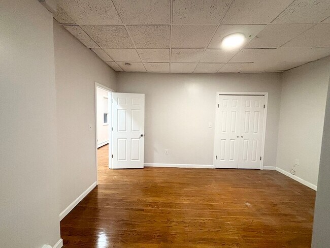 Foto del edificio - 98 Main St