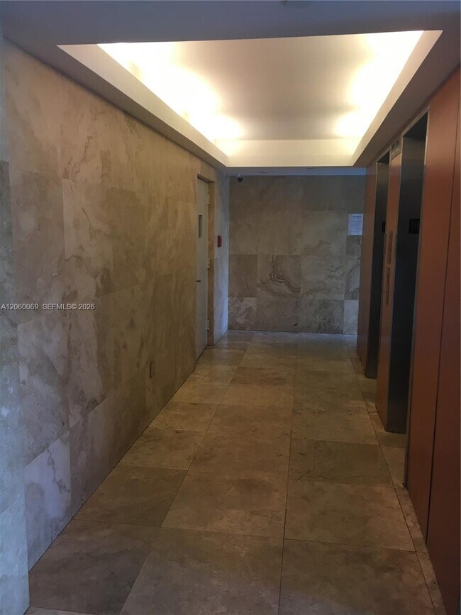 Foto del edificio - 1025 Alton Rd