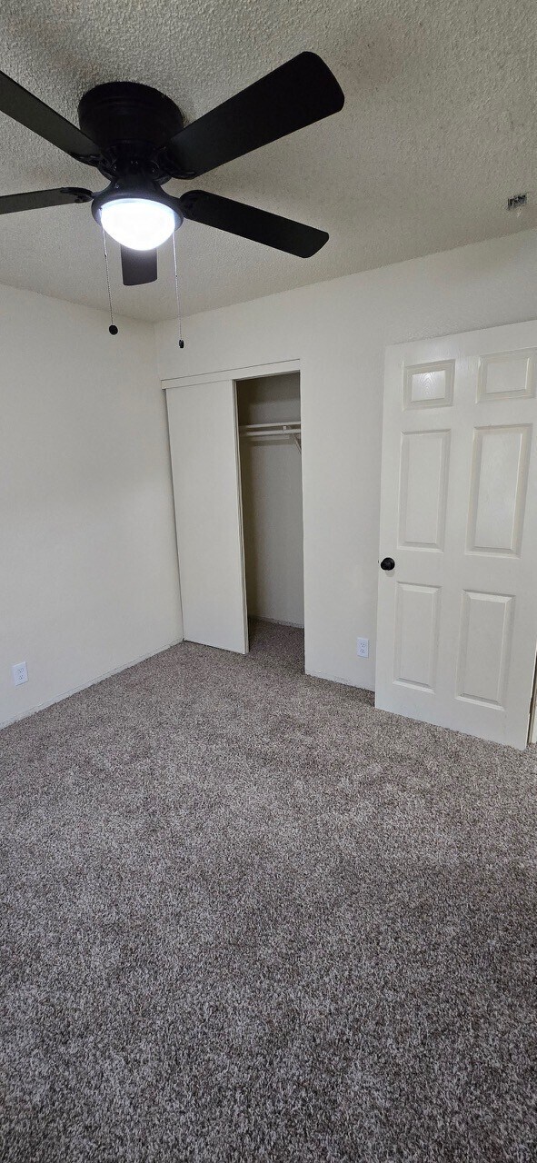 Foto del edificio - 9500-9502 Avalon Blvd