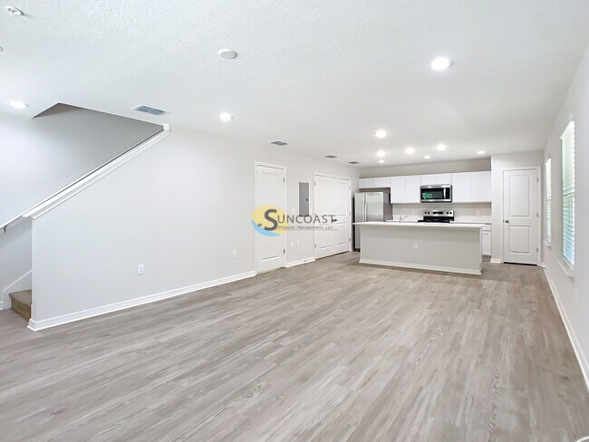 Building Photo - 3821 SW 43rd Ct