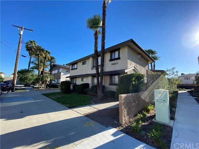 Primary Photo - 10612 Parrot Ave