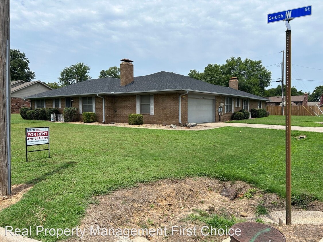 Foto del edificio - 2 br, 2 bath House - 4923 South W Street