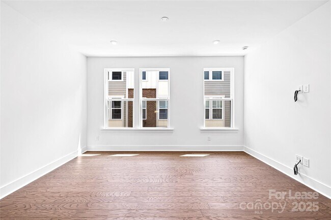 Building Photo - 5017 Sovereignty Ct