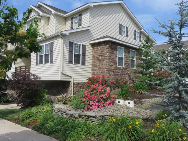 Building Photo - Lilac Meadows